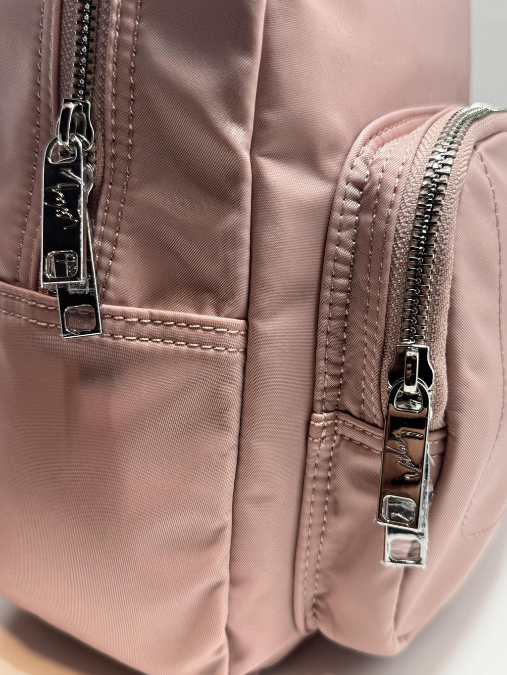 Velez Morral Purpura Chiaro