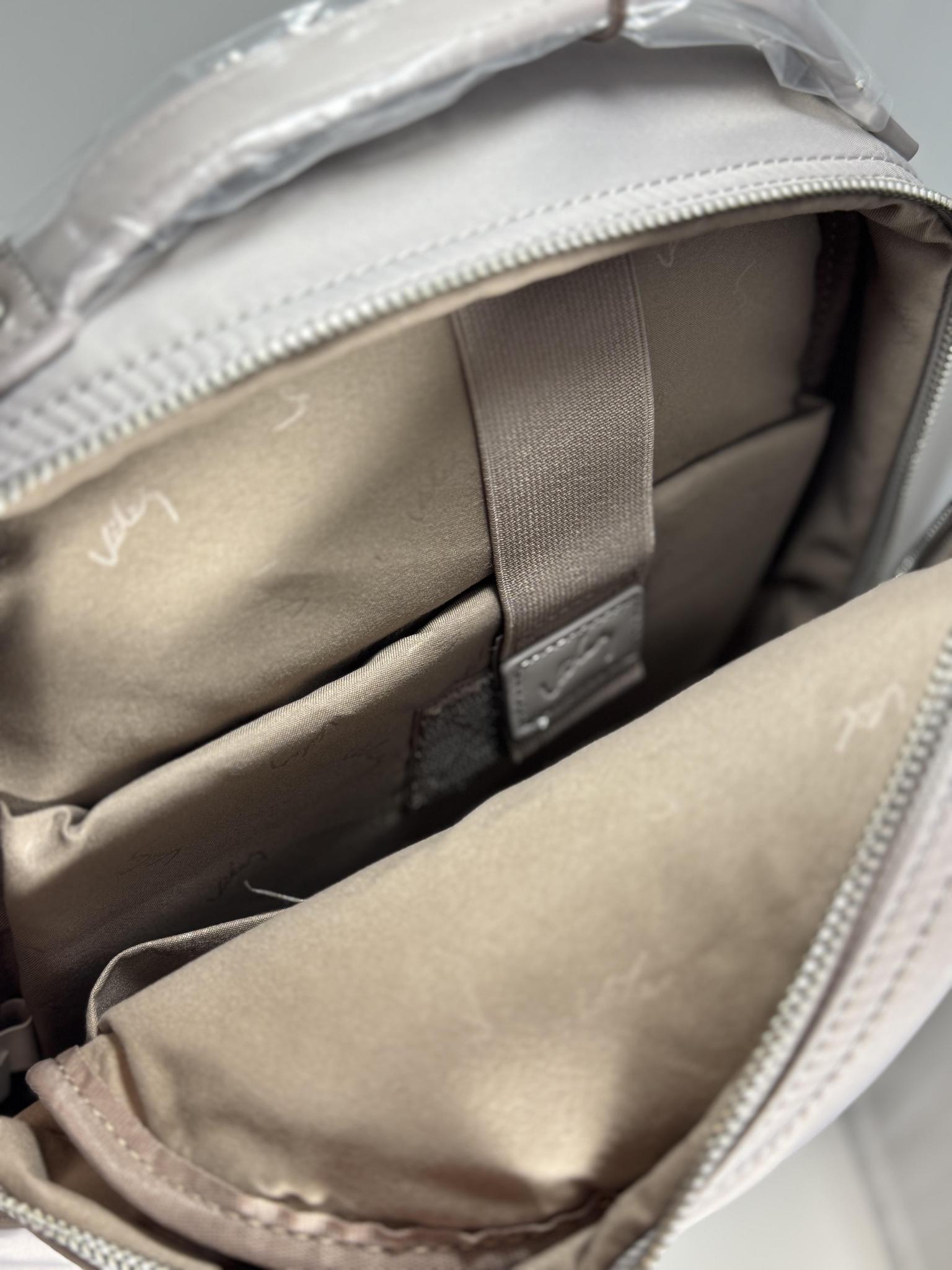 Velez Morral Purpura Chiaro